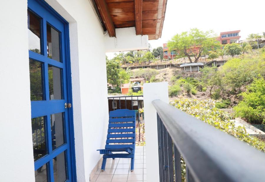 Hotel & Hostal Mayflower Puerto Escondido  Εξωτερικό φωτογραφία