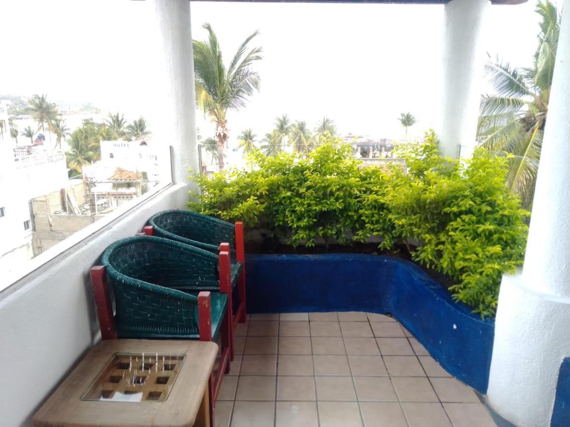 Hotel & Hostal Mayflower Puerto Escondido  Εξωτερικό φωτογραφία